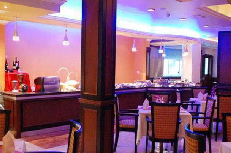 Majan Continental Hotel 4*